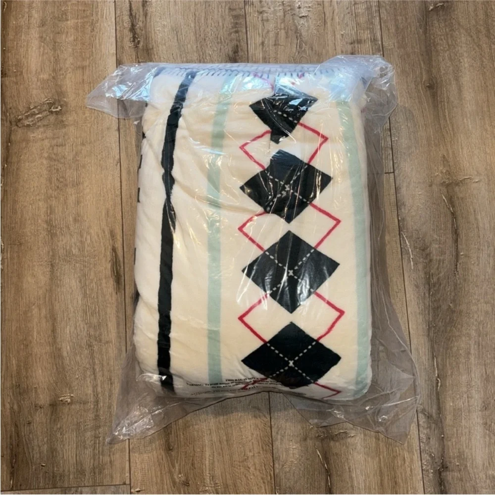 PINK Victoria’s Secret Throw Blanket
